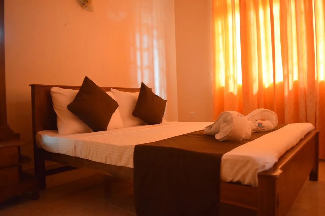 Calvin'S Villa Negombo