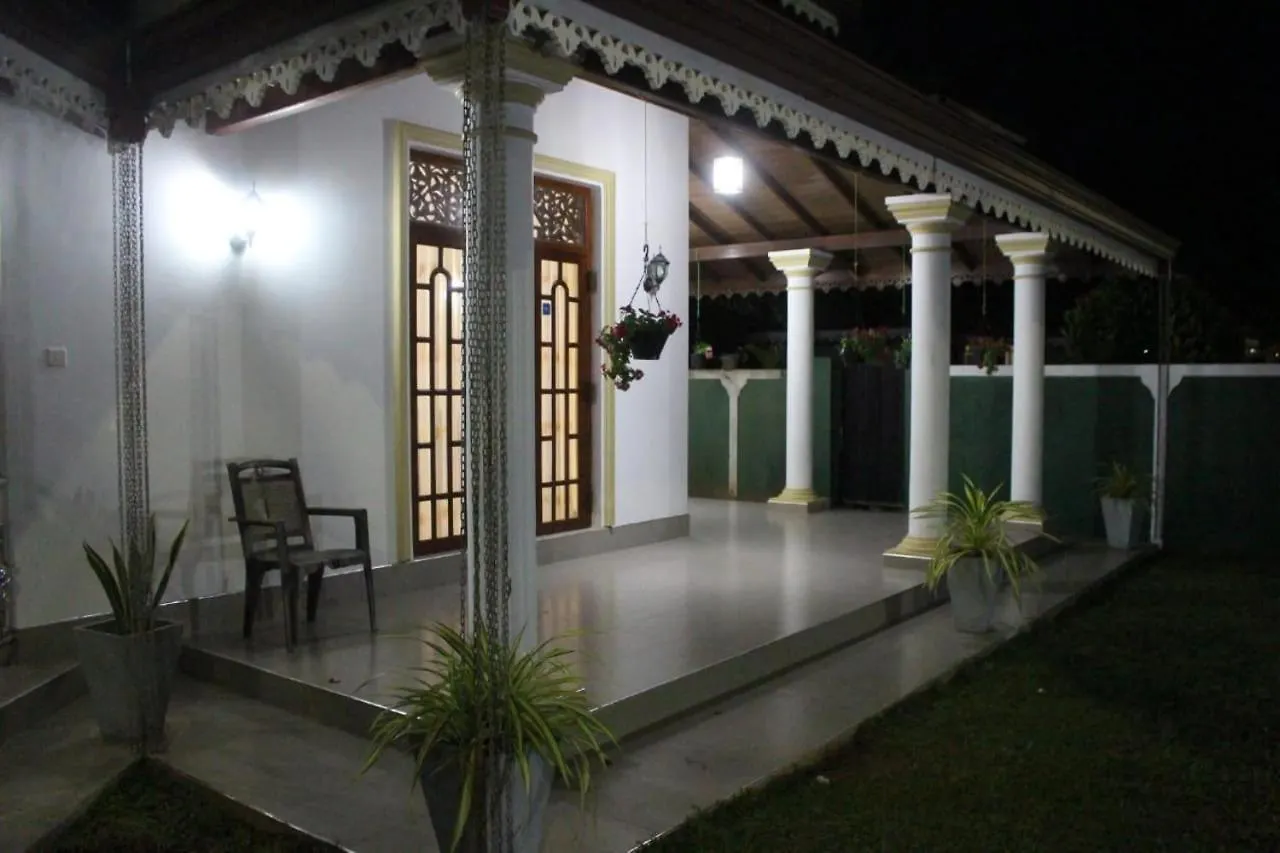 נגומבו Calvin'S Villa לינה וארוחת בוקר