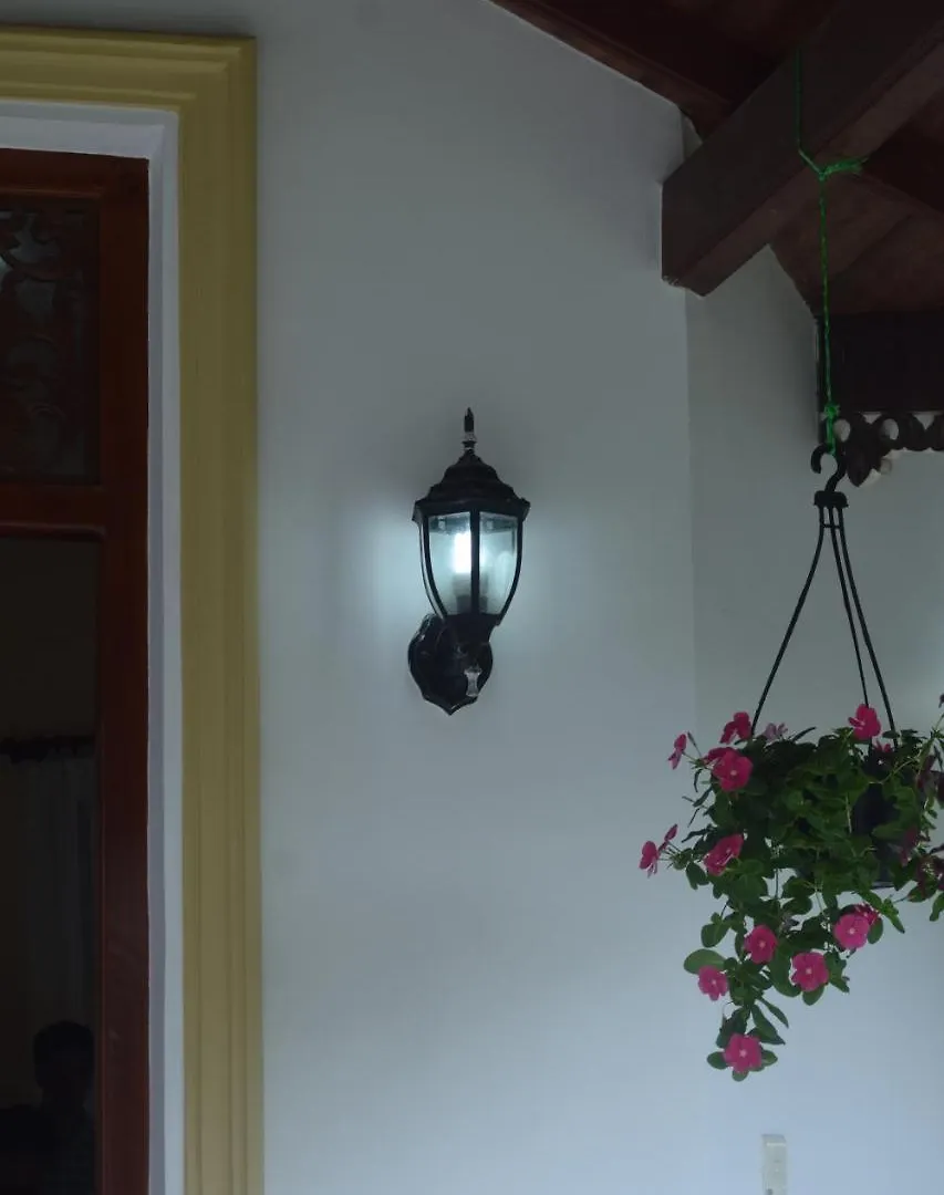 נגומבו Calvin'S Villa לינה וארוחת בוקר