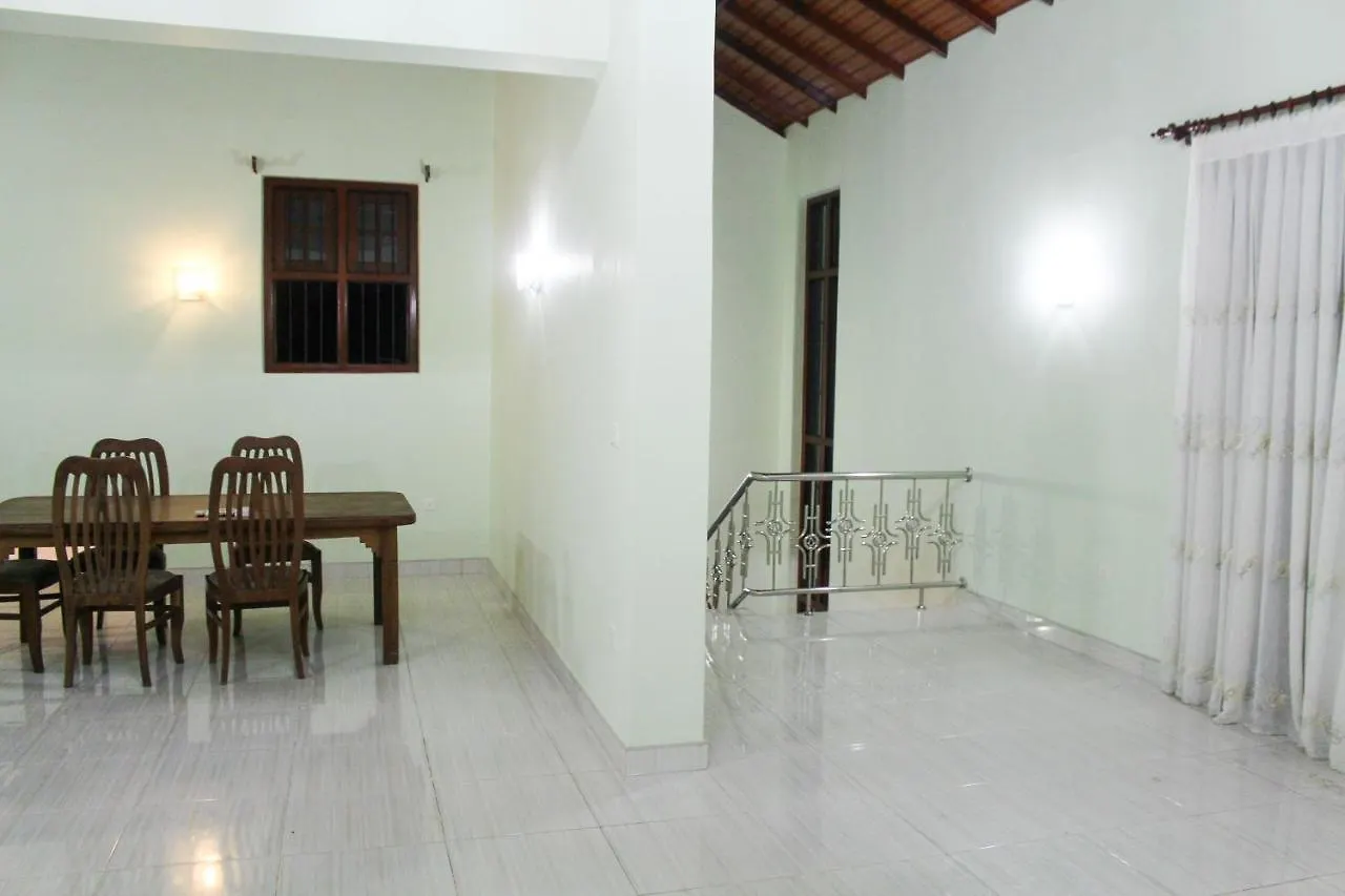 נגומבו Calvin'S Villa