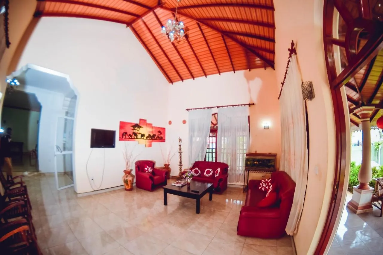 נגומבו Calvin'S Villa סרי לנקה